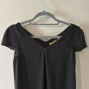 Maeve Anthropologie Solid Black V Neck Cap Sleeve Eyelet Trim Top Blouse Size 0